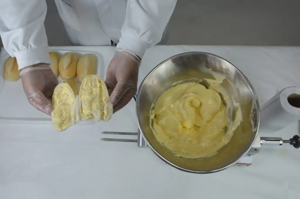 Indos - Injetoras e Dosadoras de Produtos Cremosos